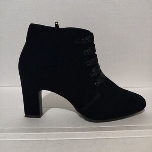 EXPRESSIONS SUEDE BOOTS WOMEN'S